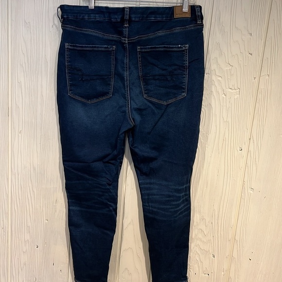 American EAGLE Next Level Stretch Curvy Hi Rise Jeggings Distressed size 18short - Picture 7 of 13